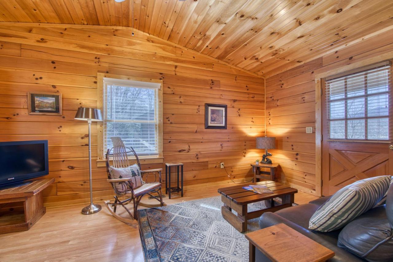 Campground Cabin Lake Junaluska Екстериор снимка
