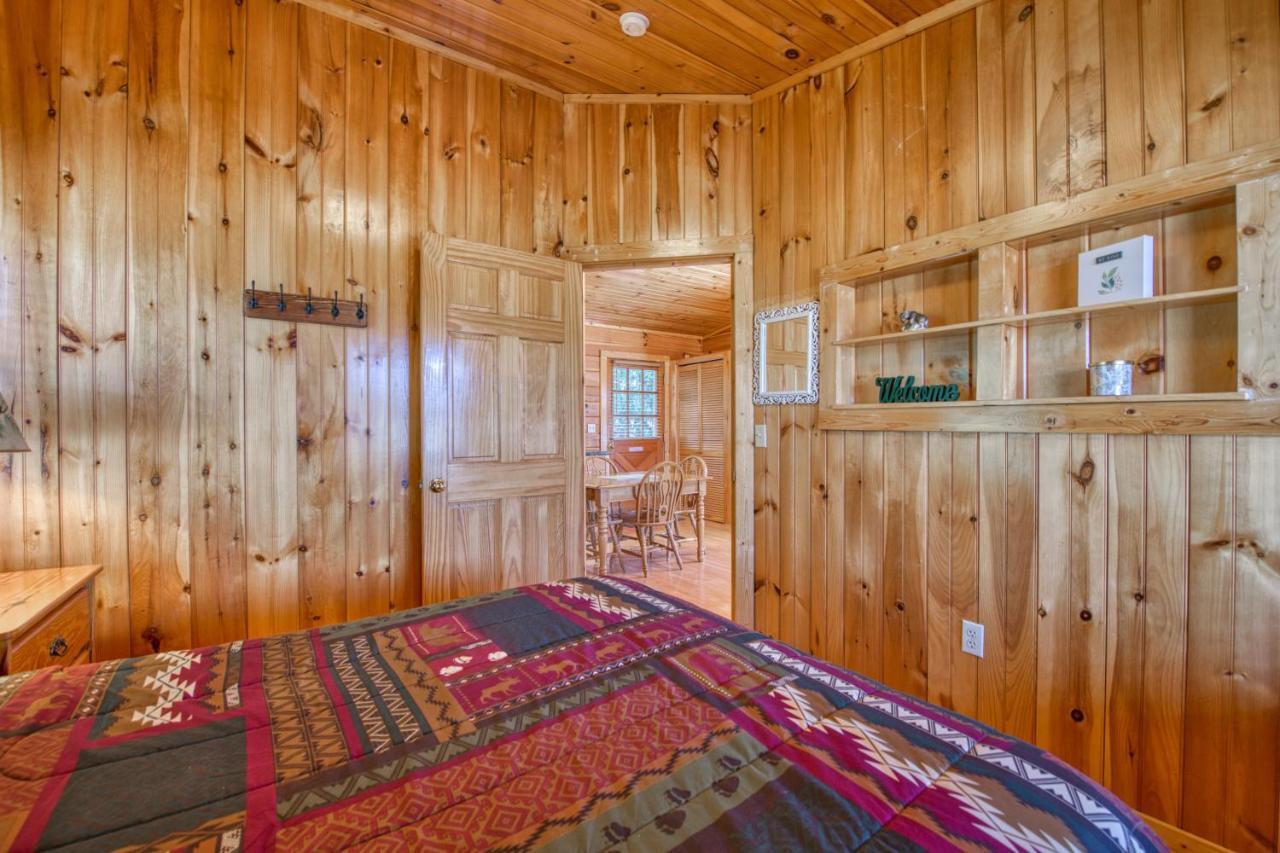 Campground Cabin Lake Junaluska Екстериор снимка